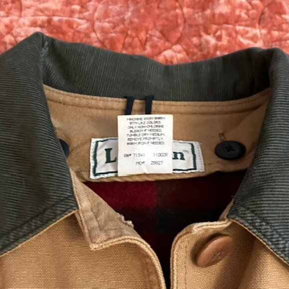 L.L. Bean Tan Jacket with Green Collar - Picture 5 of 15